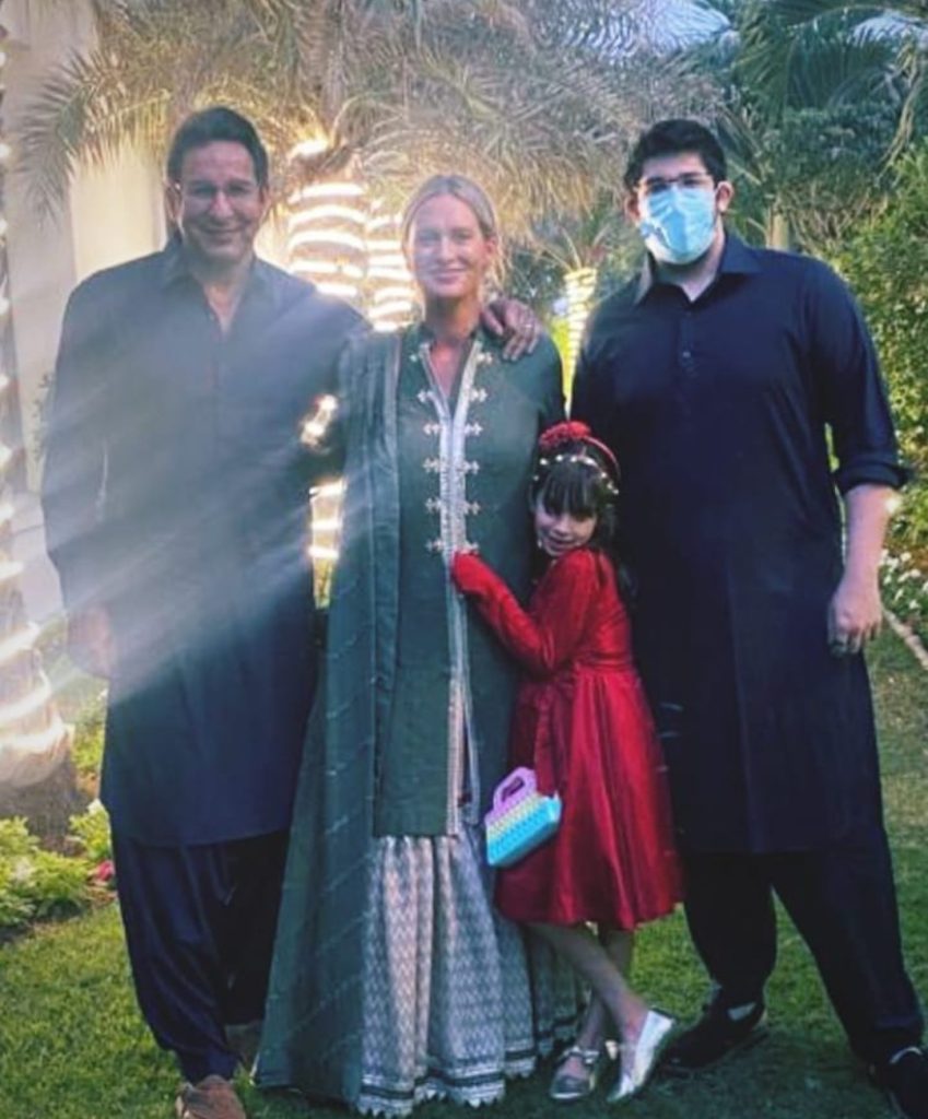 Wasim Akram & Shaniera Akram New Adorable Family Pictures