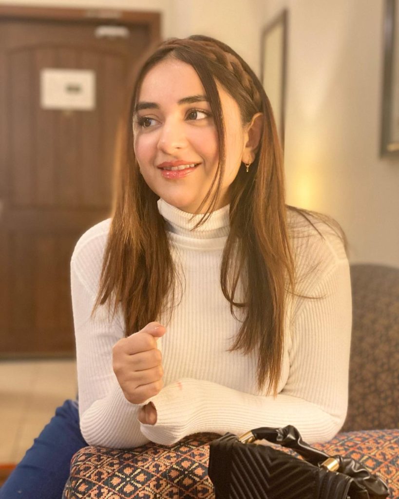 Yumna Zaidi Looks Exquisite In Latest Pictures