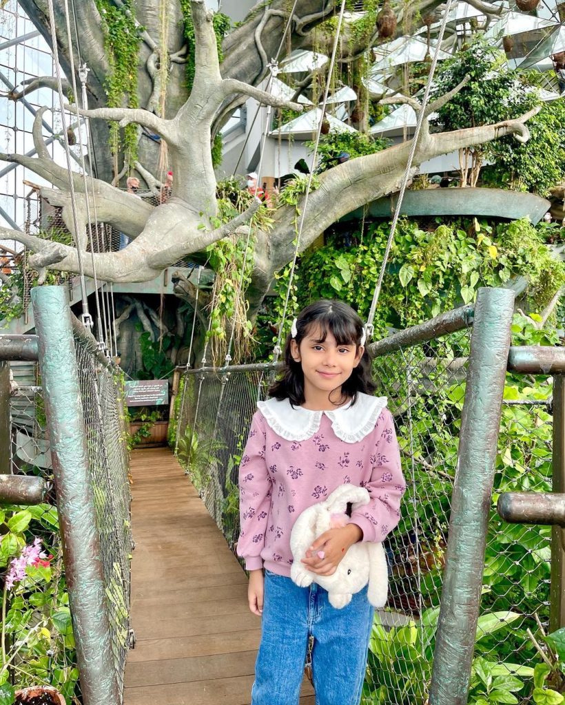Ayeza Khan is spending her holidays with her kids in Dubai