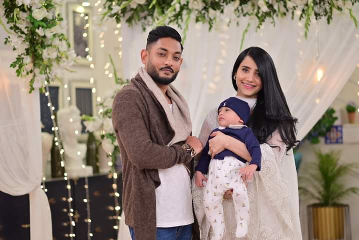 Saniya Shamshad With Her Husband And Son In GMP