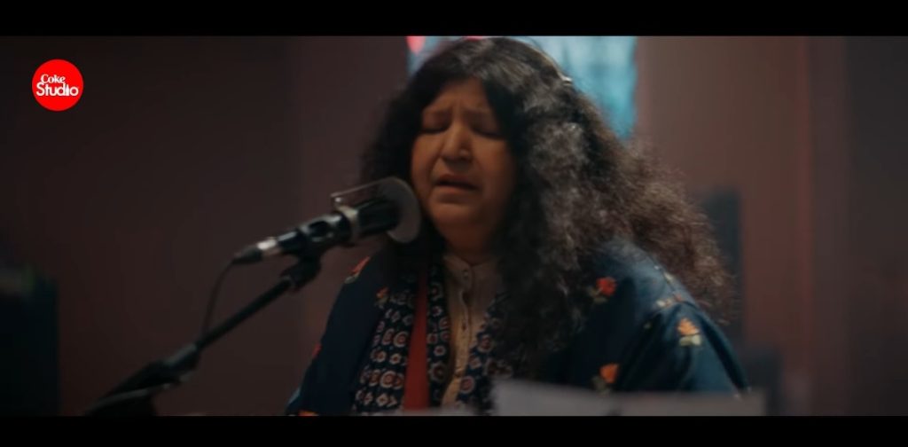 Popular Bollywood Singer Praises Abida Parveen's Tu Jhoom