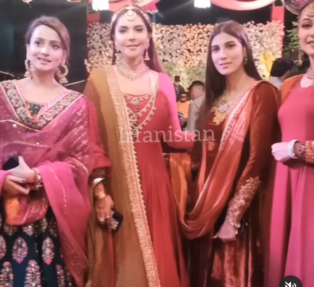 Pictures From Nida Yasir Brother's Mehndi Night