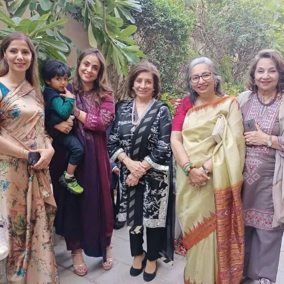 Celebrities Spotted At Rafay Rashidi's Place For Lunch In Honor of Sulatana Siddiqui