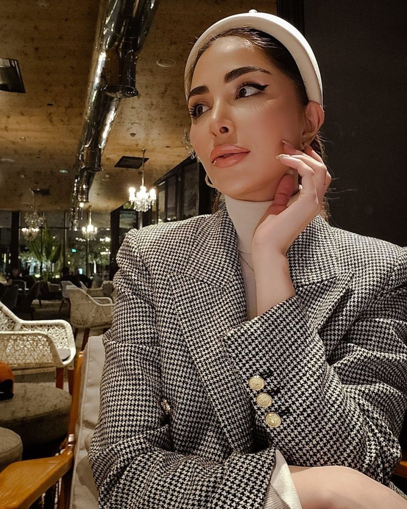 Sabeeka Imam Beautiful Pictures From Her Dubai Trip