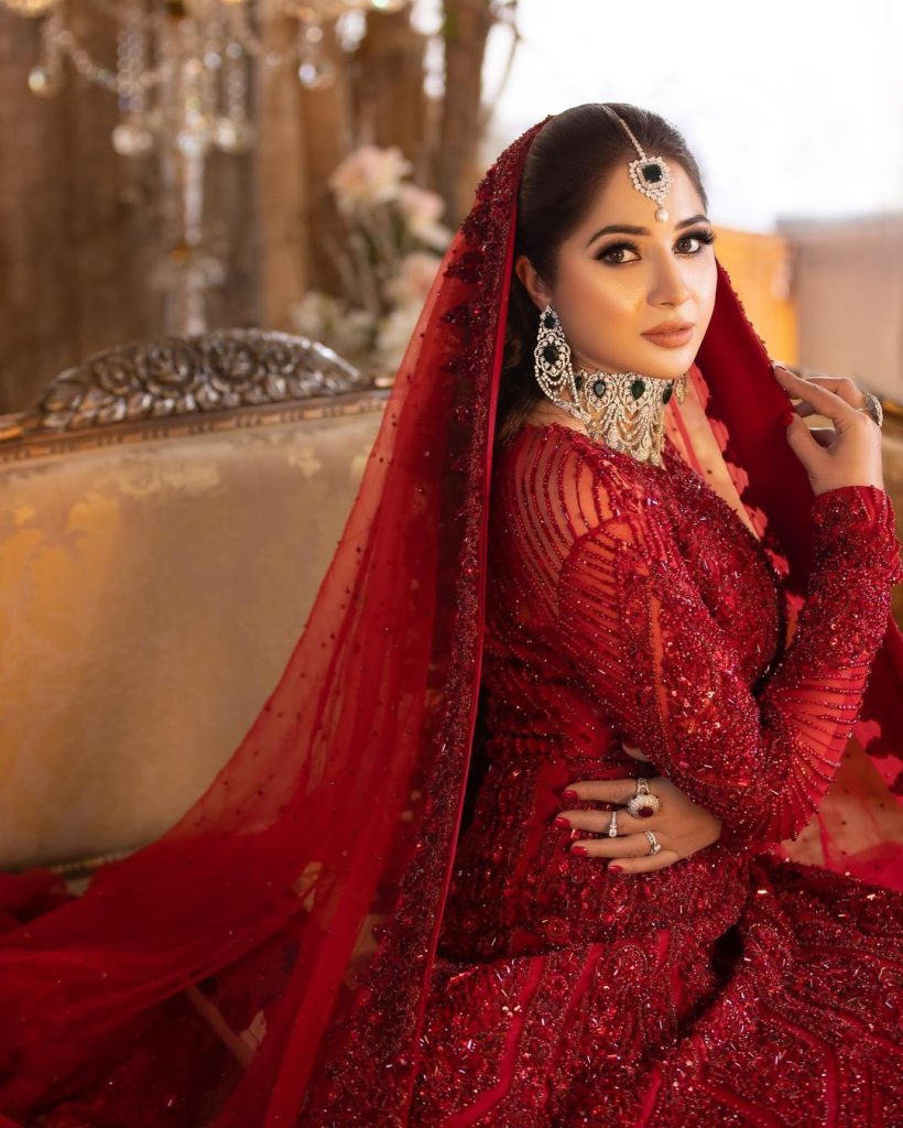 Sabeena Farooq Stuns In Her Latest Bridal Shoot