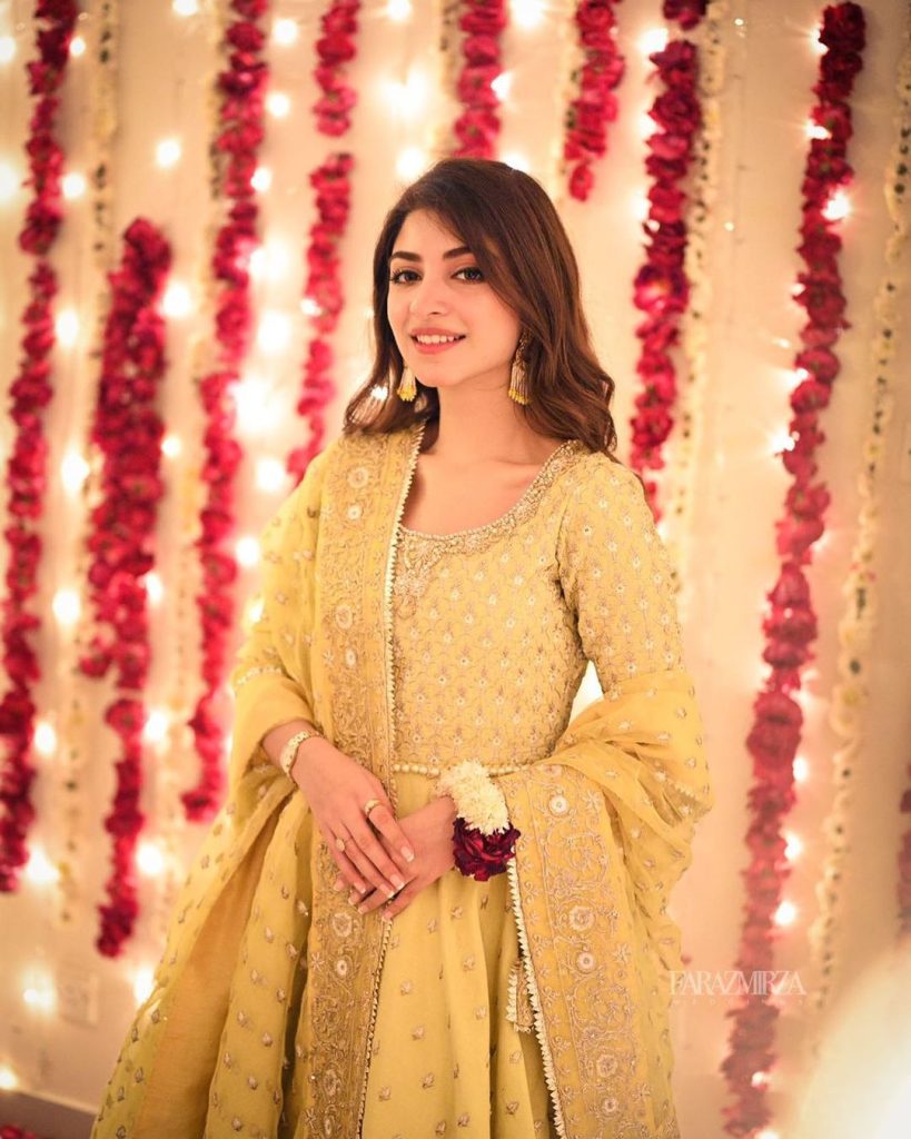 Beautiful Pictures Of Kinza Hashmi From Saboor's Wedding