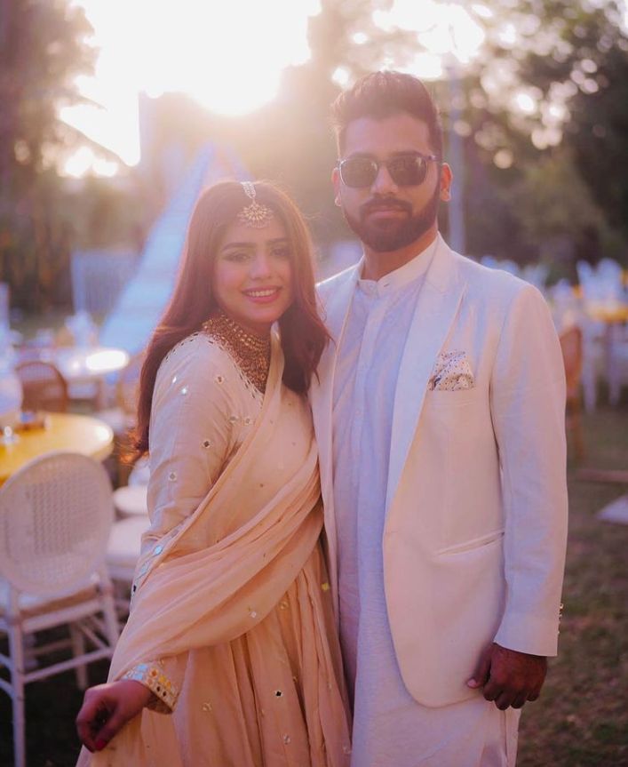 Anamta Qureshi Stuns In White Alongside Husband