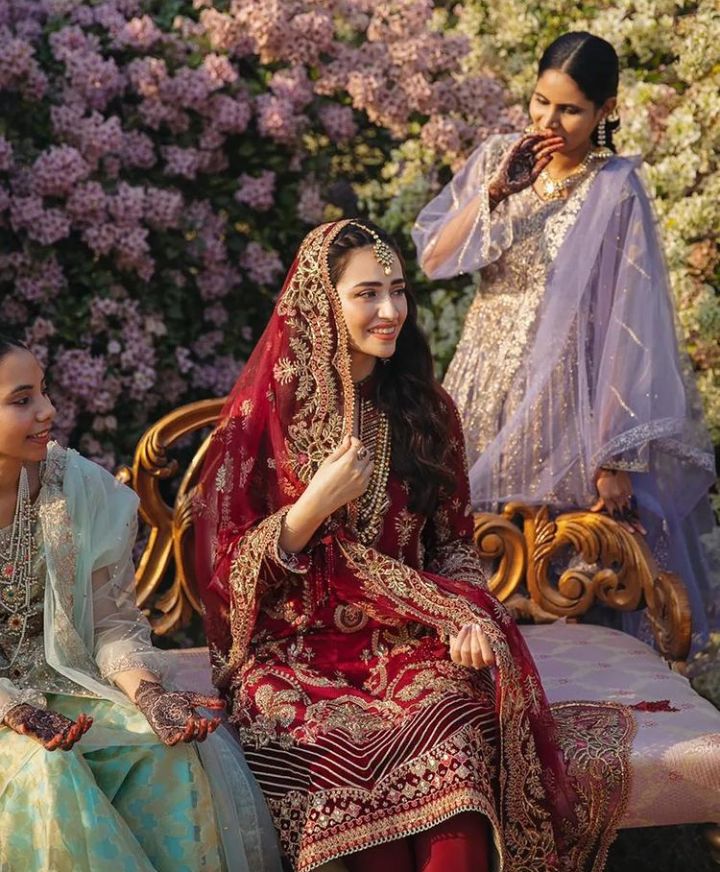 Sana Javed Looks Stunning In Latest Photoshoot