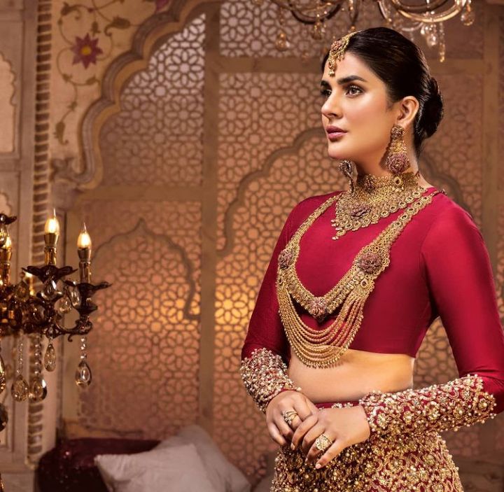 Kubra Khan Stuns Like A Royalty In Her Shoot