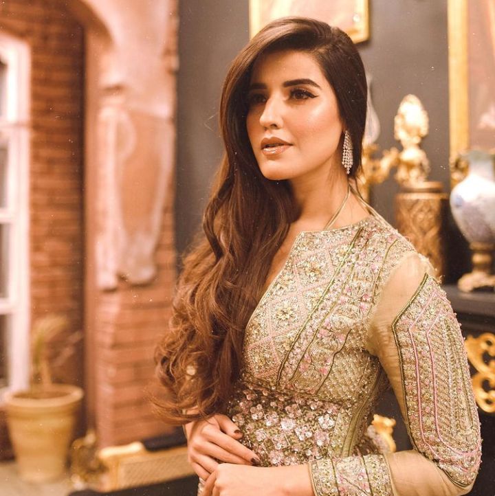 Hareem Farooq's Traditional Avatar This Wedding Season