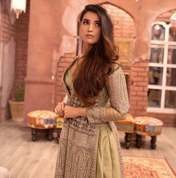 Hareem Farooq's Traditional Avatar This Wedding Season