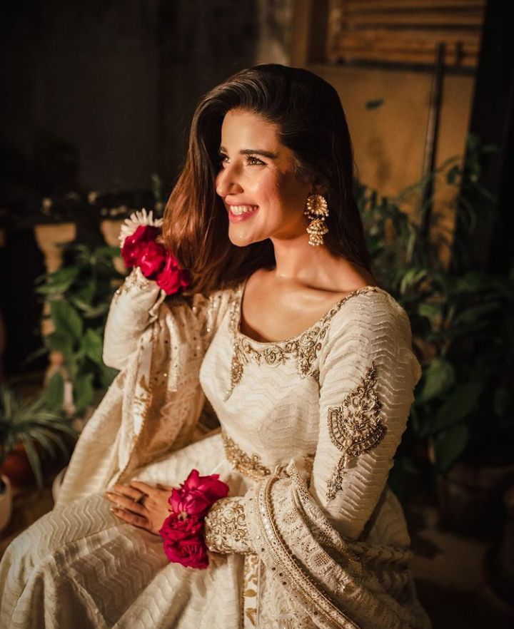 Hareem Farooq's Traditional Avatar This Wedding Season