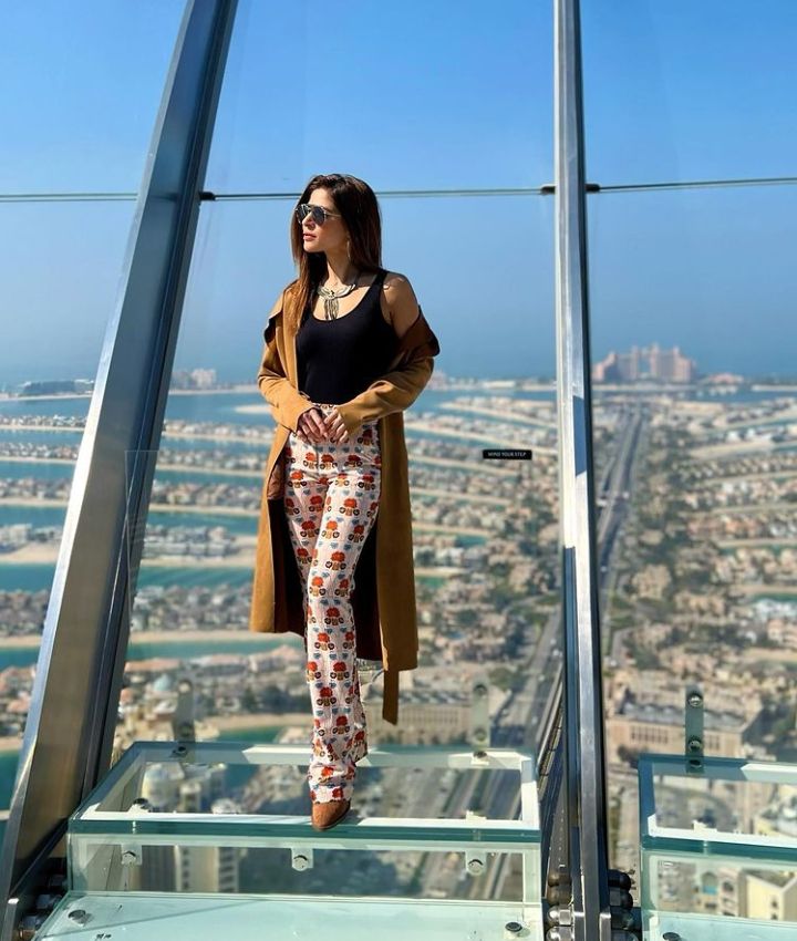 Ayesha Omar Enjoys Vacation In Dubai