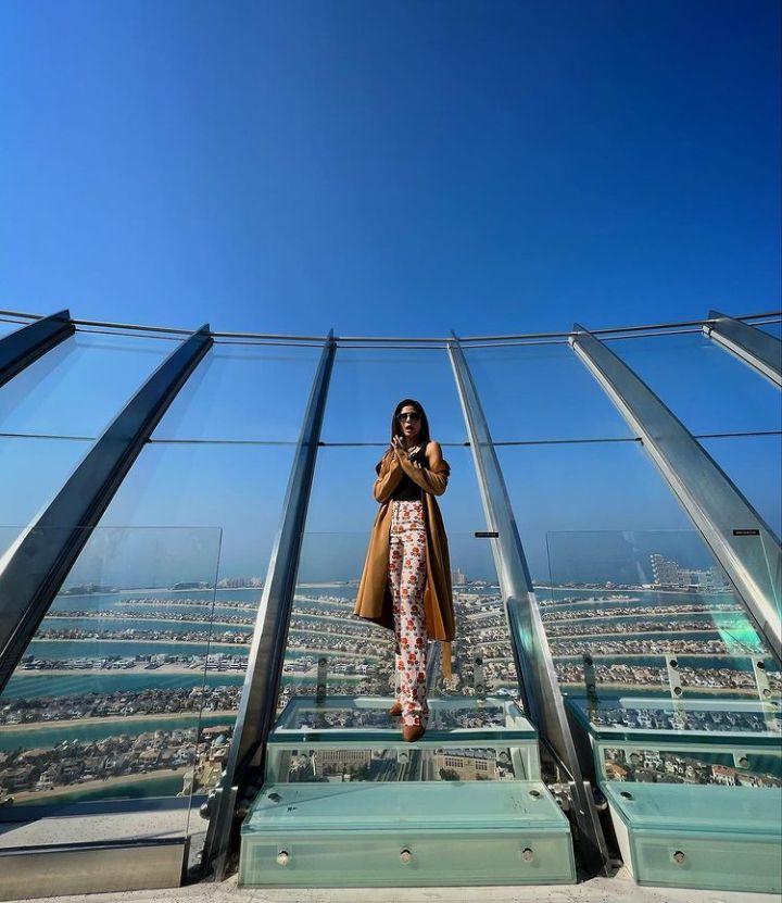 Ayesha Omar Enjoys Vacation In Dubai