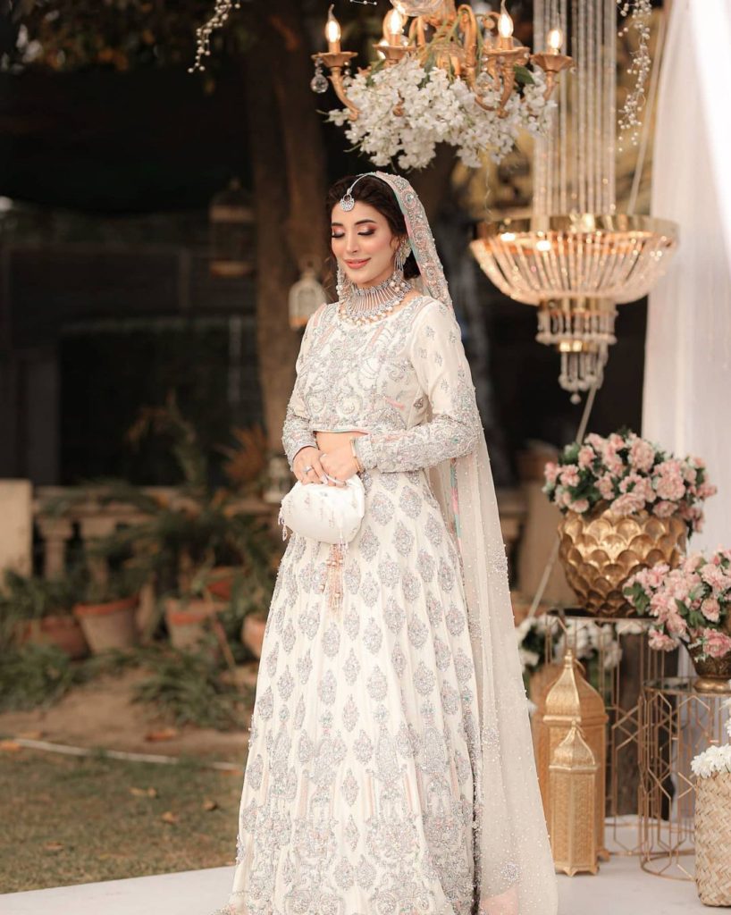 Urwa Hocane Flaunts Elegance In Her Latest Bridal Shoot