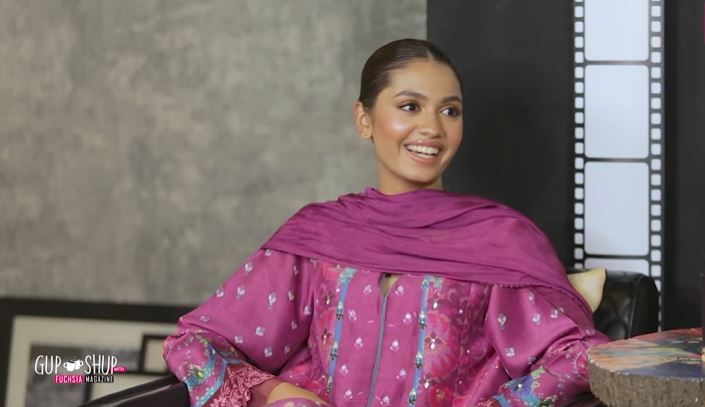Sinf-e-Aahan Fame Yehali Tashiya Praises Ramsha Khan On Her Looks
