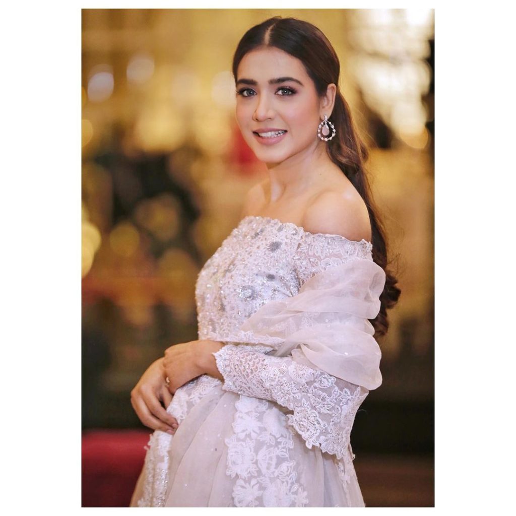 Mansha Pasha Gorgeous Pictures From Recent Weddings