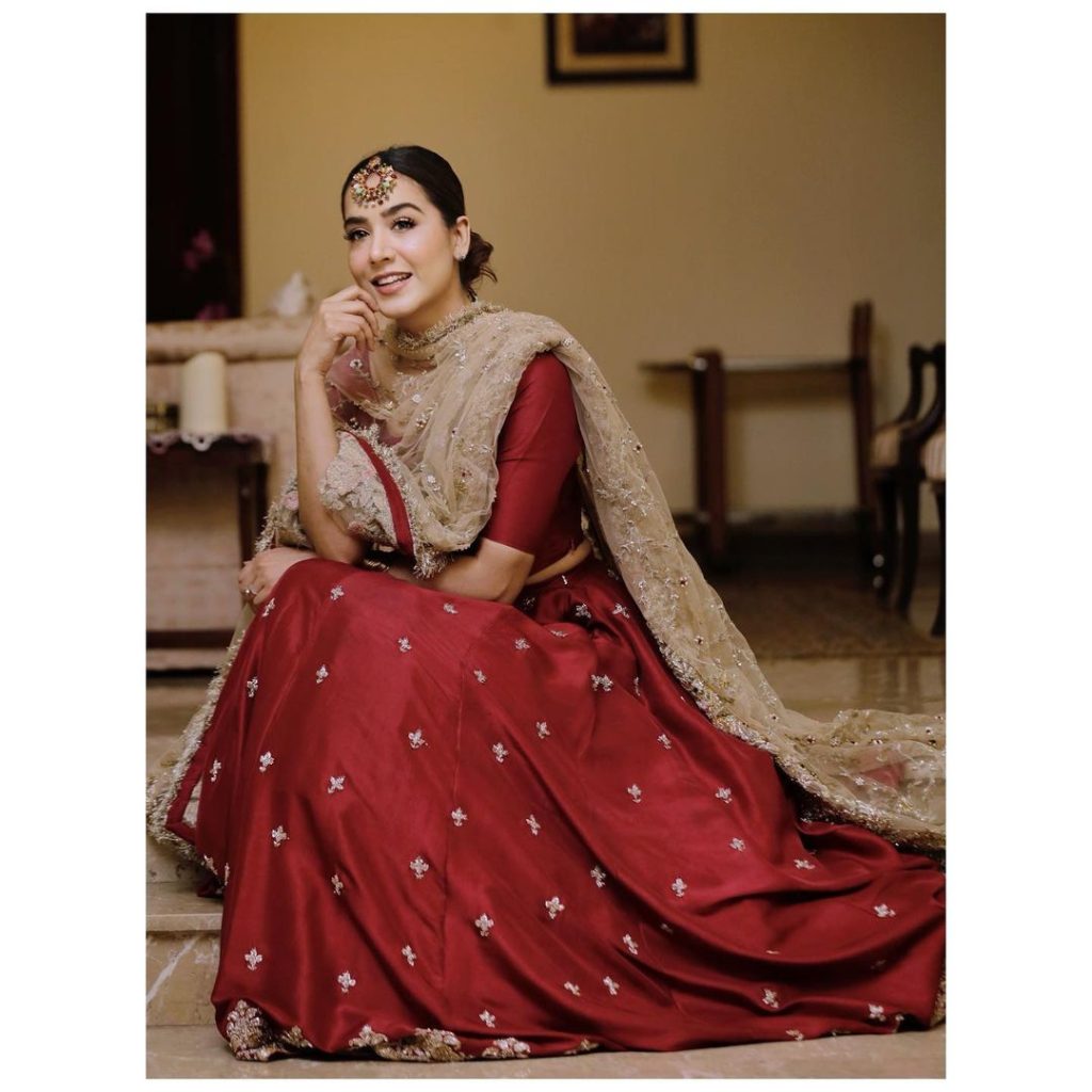 Mansha Pasha Gorgeous Pictures From Recent Weddings