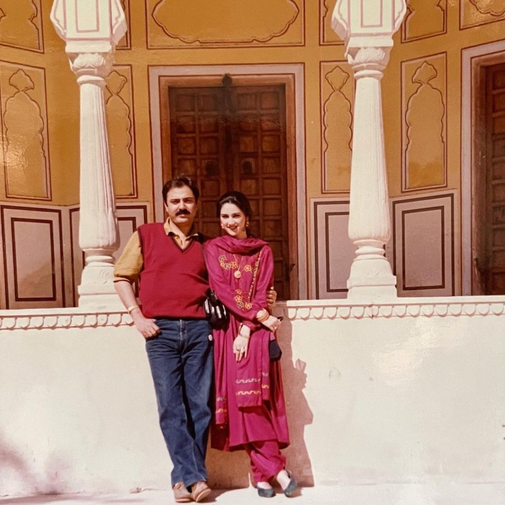 Nauman Ijaz's Wife Shares Throwback Pictures on Her Wedding Anniversary