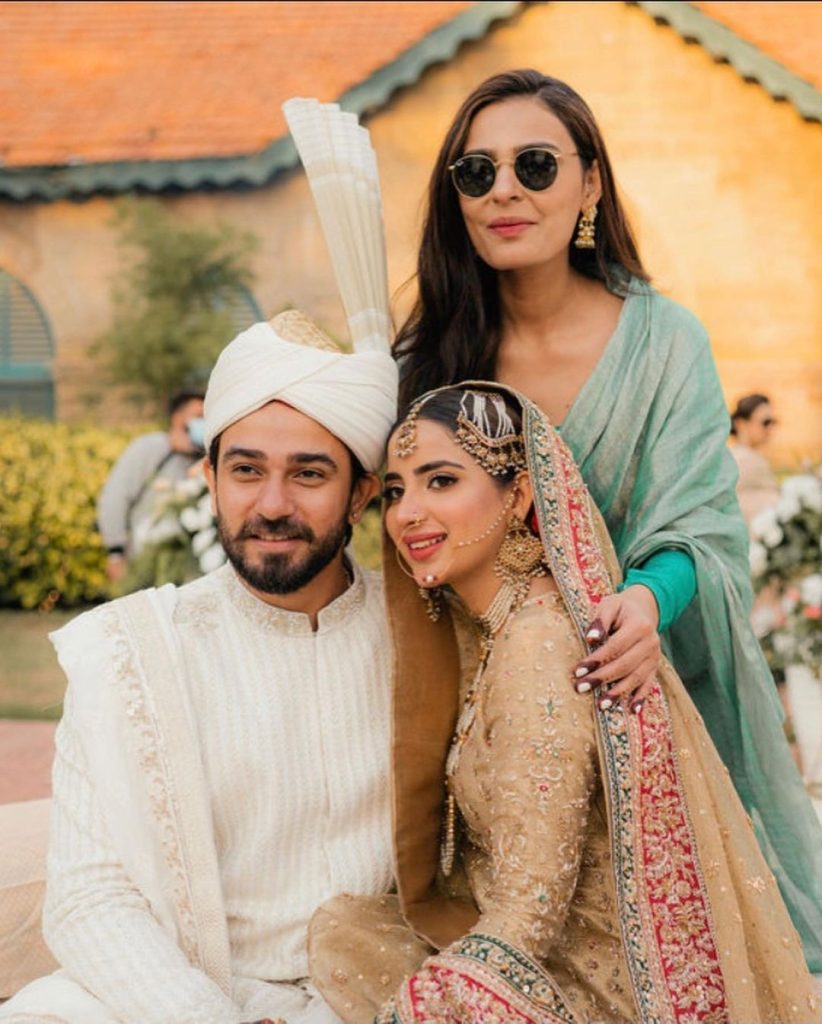 Sadia Ghaffar Shares Adorable Pictures With Daughter From Saboor's Wedding