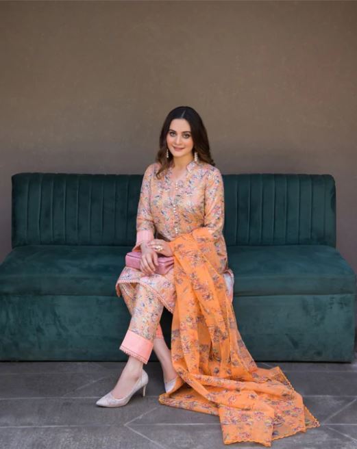 Aiman Minal Closet Latest Spring Collection 2022