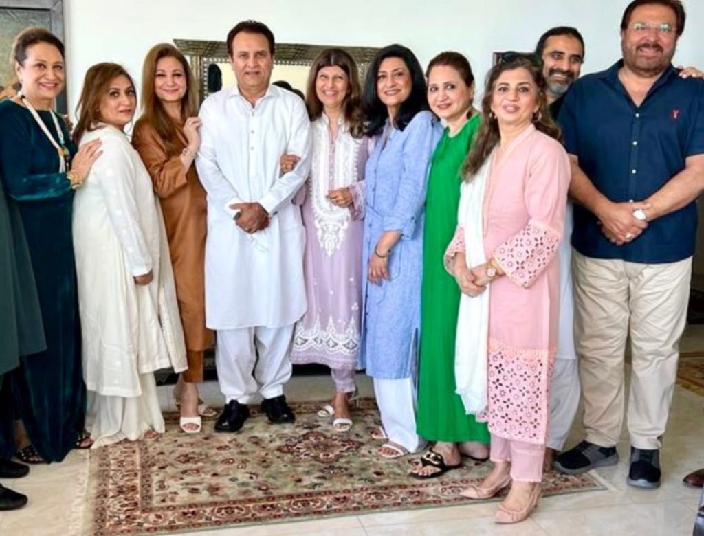 Bushra Ansari Hosts Brunch For Her Friends