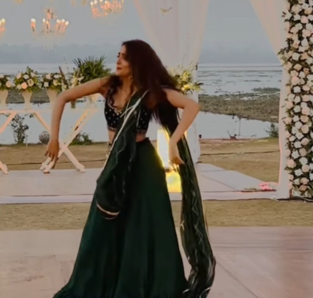 Public Criticizes Zarnish Khan's Latest Dance Video