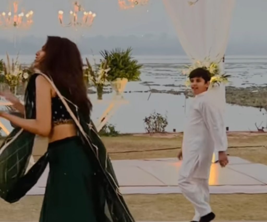 Public Criticizes Zarnish Khan's Latest Dance Video
