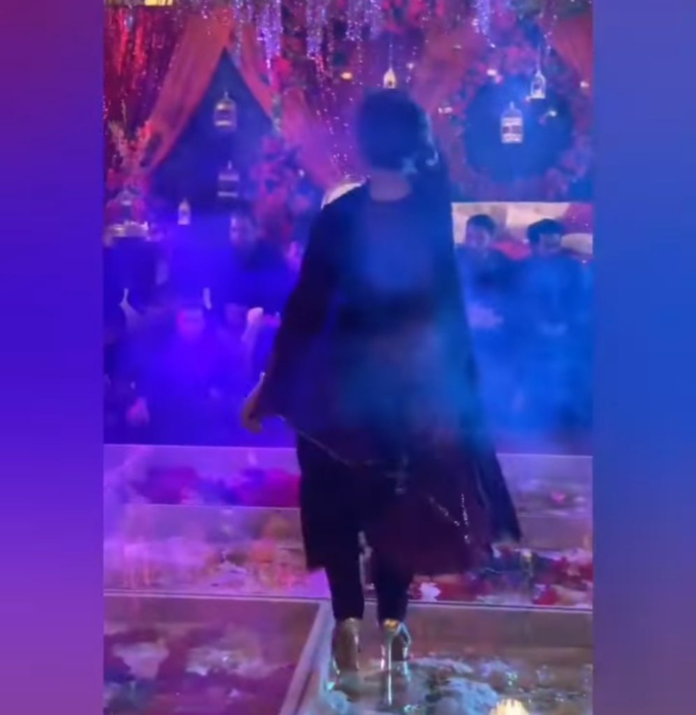 Public Criticism on Mishi Khan's Dance At a Wedding