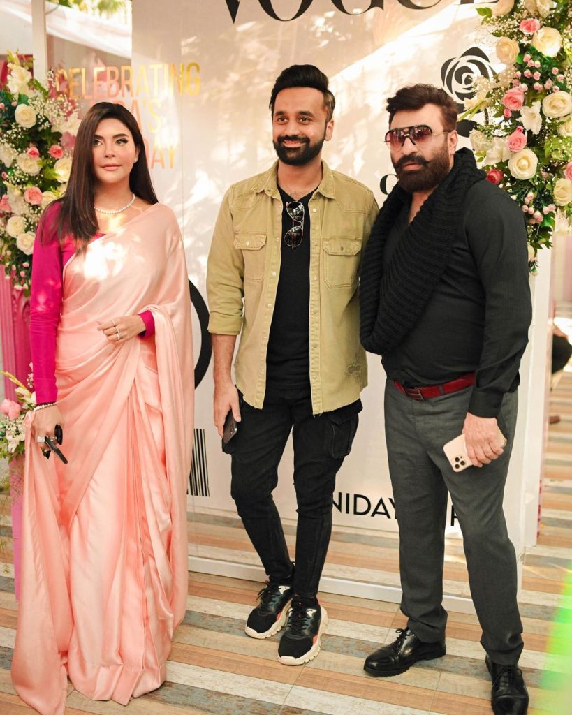 Nida Yasir's Star Studded Birthday Bash - HD Pictures