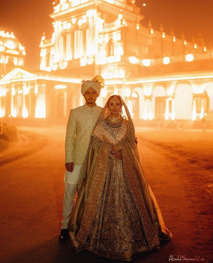 People Think Hiba And Arez's Wedding Venue Was On Fire