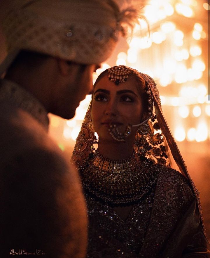 People Think Hiba And Arez's Wedding Venue Was On Fire