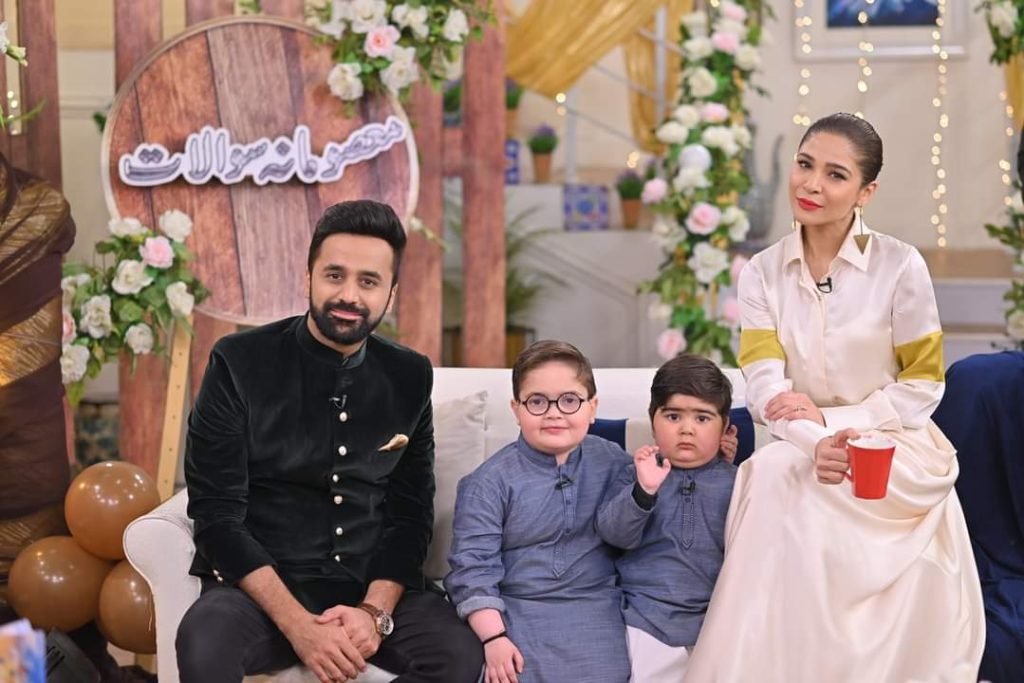 Waseem Badami Celebrates Birthday at Good Morning Pakistan