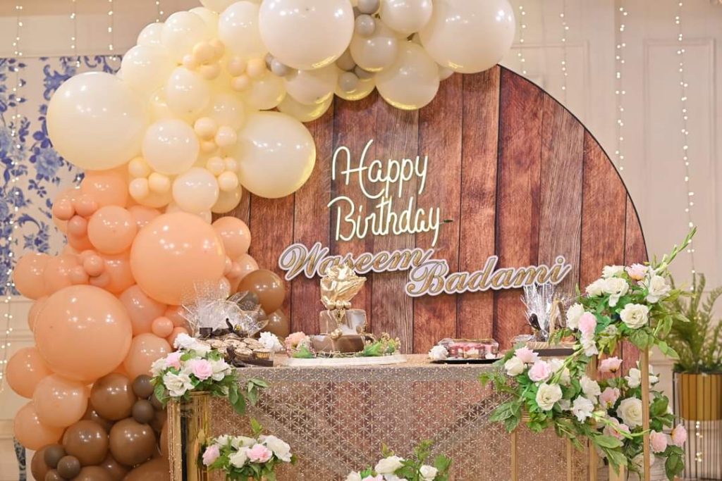 Waseem Badami Celebrates Birthday at Good Morning Pakistan