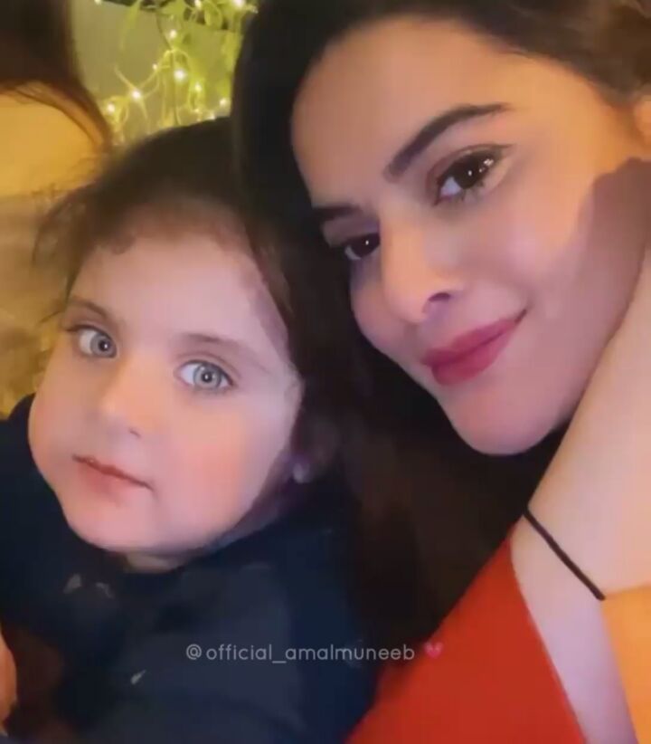 Aiman Khan And Minal Khan Dining Out With Their Mother