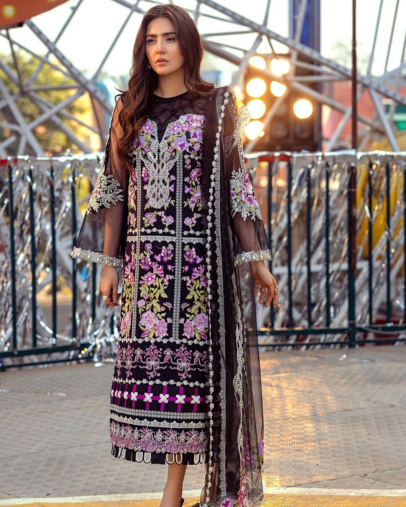 Asifa & Nabeel Luxury Lawn Collection 2022