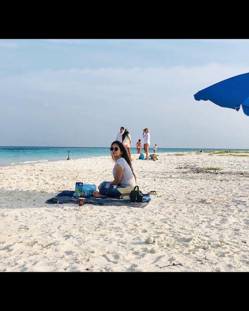 Dil Moum Ka Dia Famed Zubi Majeed Honeymoon Pictures from Maldives