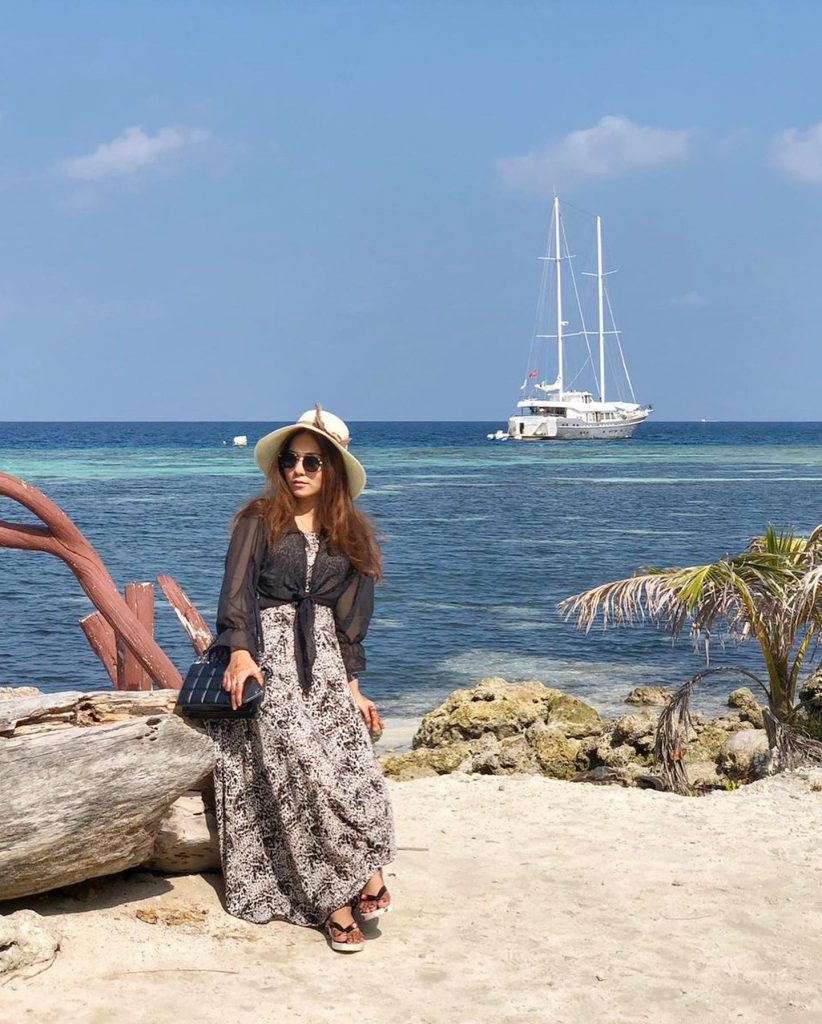 Dil Moum Ka Dia Famed Zubi Majeed Honeymoon Pictures from Maldives