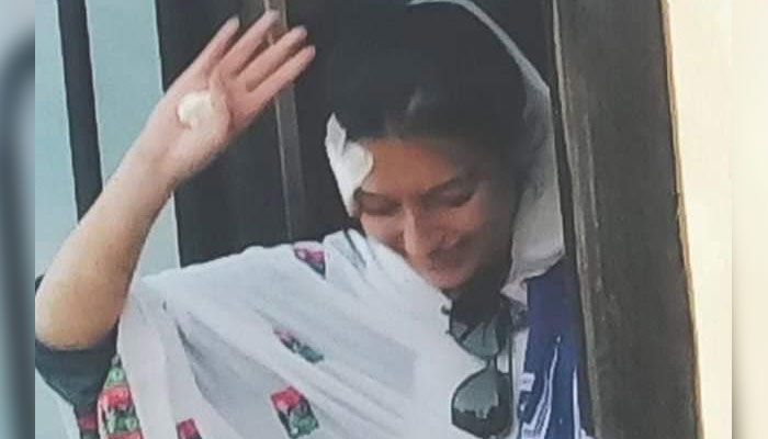 Asifa Bhutto Zardari Injured During Jalsa In Khanewal