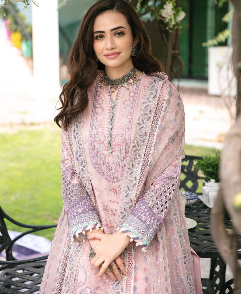 Rangrasiya Cancels Sana Javed For Eid Campaign