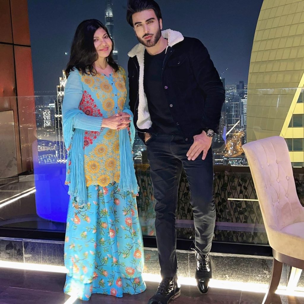 Imran Abbas Spends A Memorable Evening With Bollywood Singer Alka Yagnik