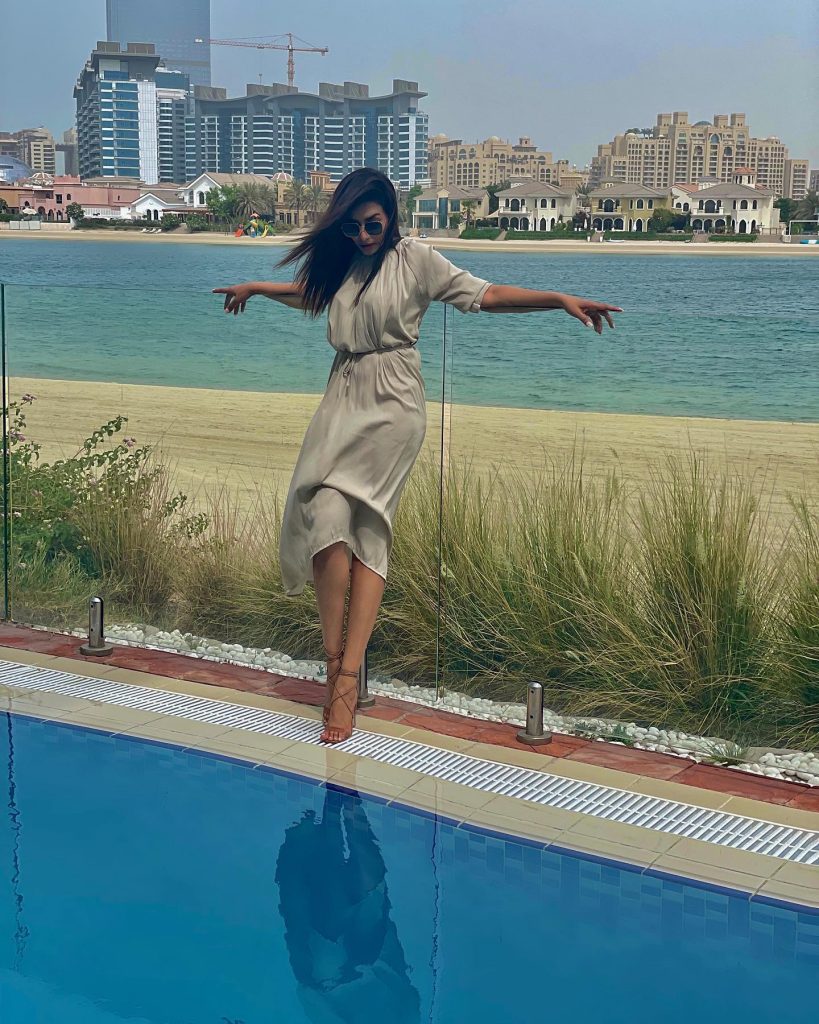 Actress Maira Khan's Latest Breathtaking Vacation Pictures