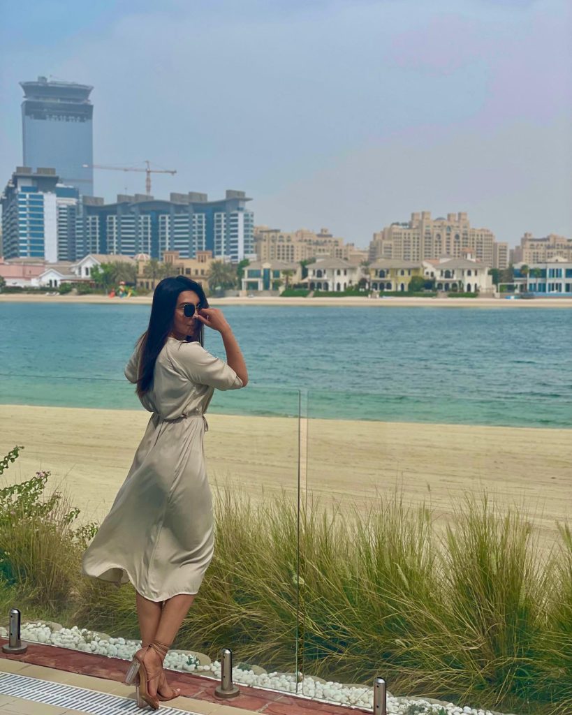 Actress Maira Khan's Latest Breathtaking Vacation Pictures