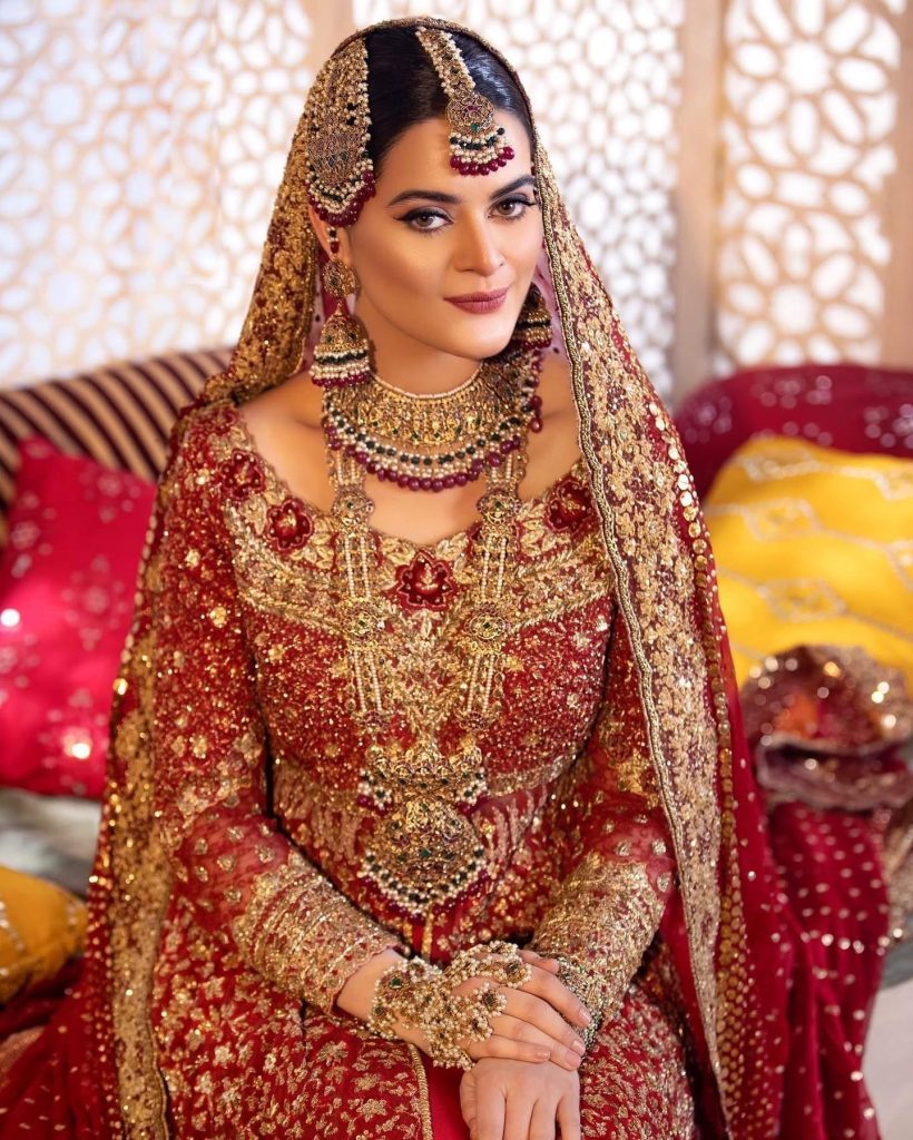 Minal Khan Flaunts Luxurious Look In Her Latest Bridal Shoot