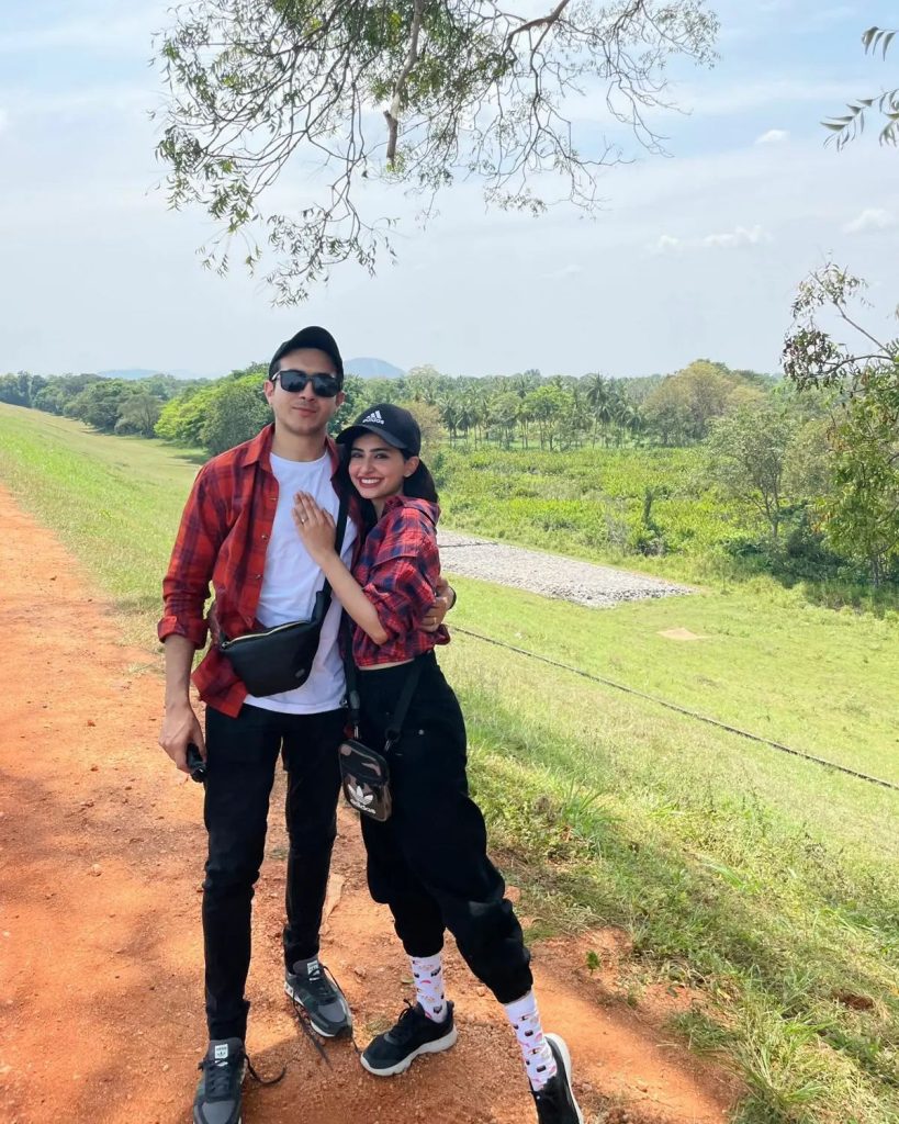 Actor Nabeel Bin Shahid Vacationing With Wife In Sri Lanka - Beautiful Pictures