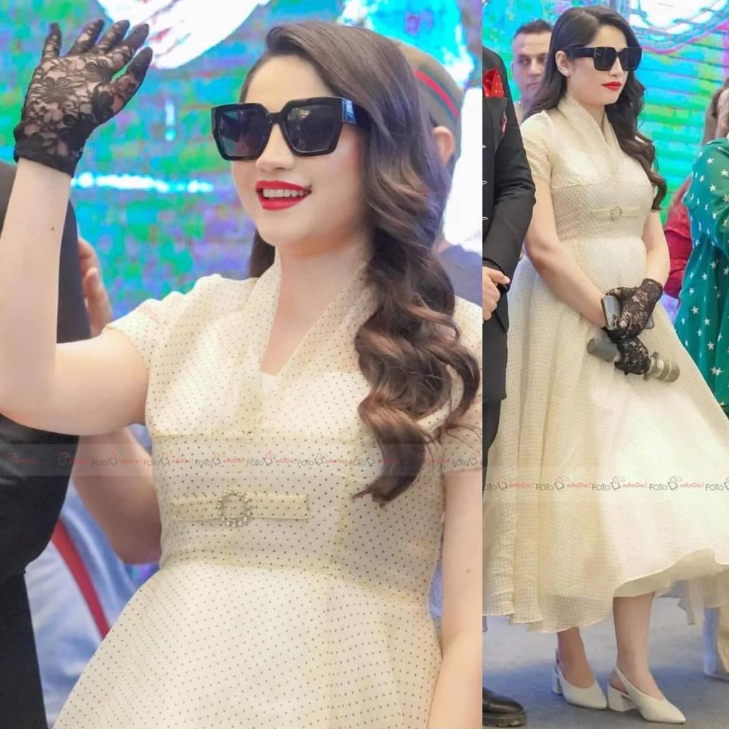 Netizens Troll Neelam Muneer’s Look At The Promotion OF Film Chakkar