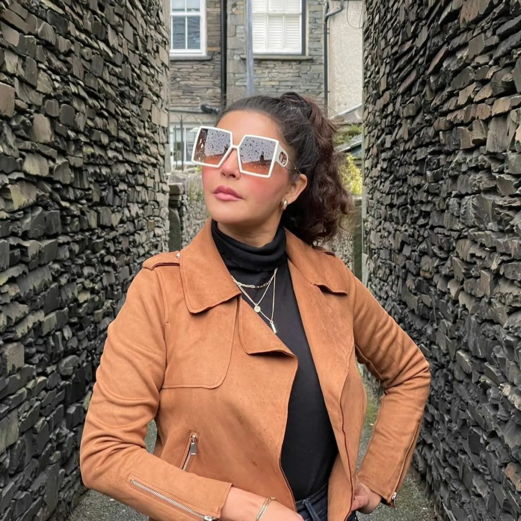 Nida Yasir And Yasir Nawaz's Bewitching Clicks From UK