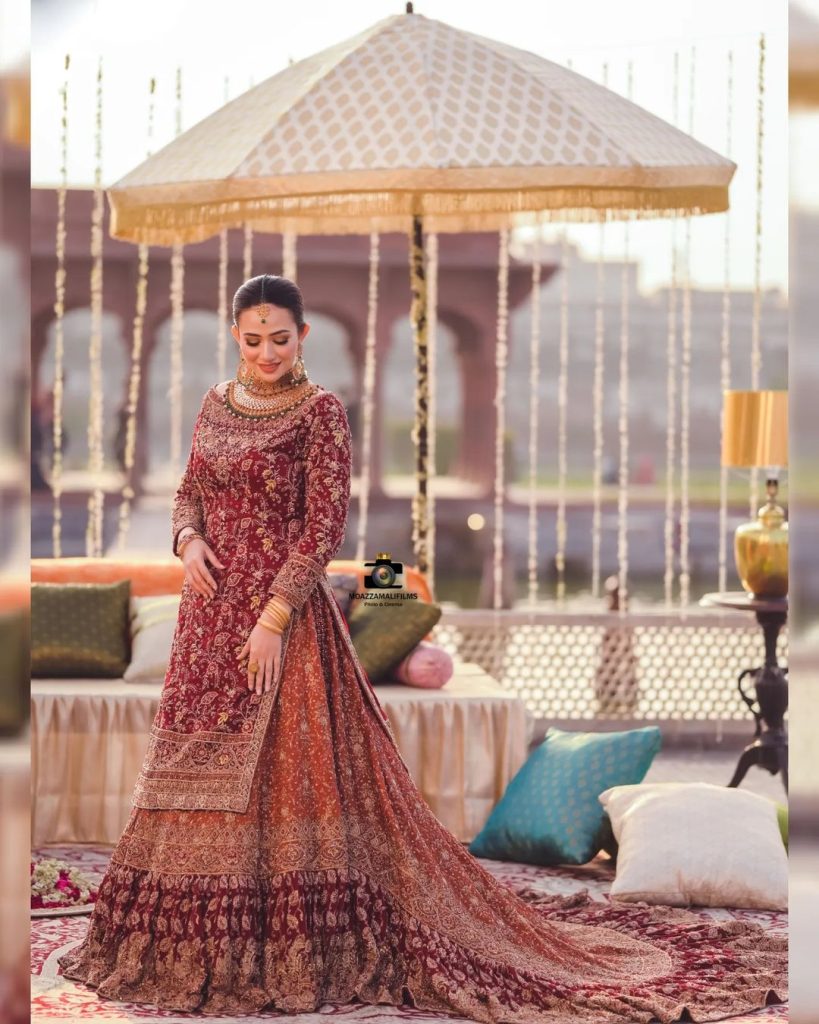 Sana Javed Flaunts Royalty In Her Latest Bridal Shoot