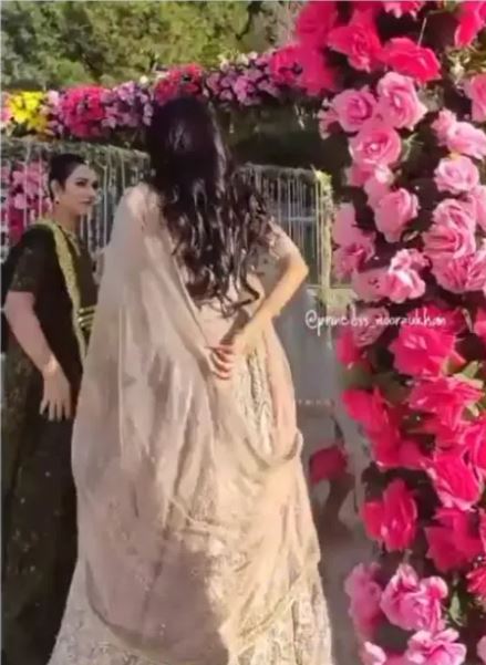 Alluring Pictures From Sarah Khan's Sister's Wedding