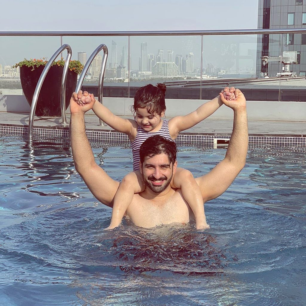 Aiman Khan And Muneeb Butt Vacation In Dubai